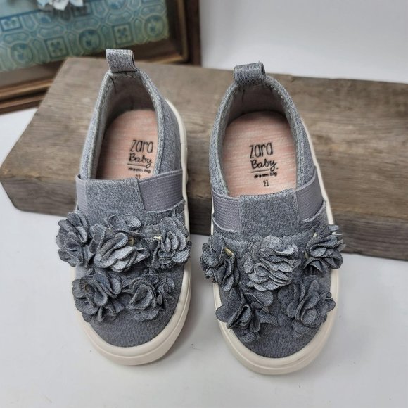 Zara Baby Grey Slip Ons Sneakers Size 21 - Picture 2 of 10
